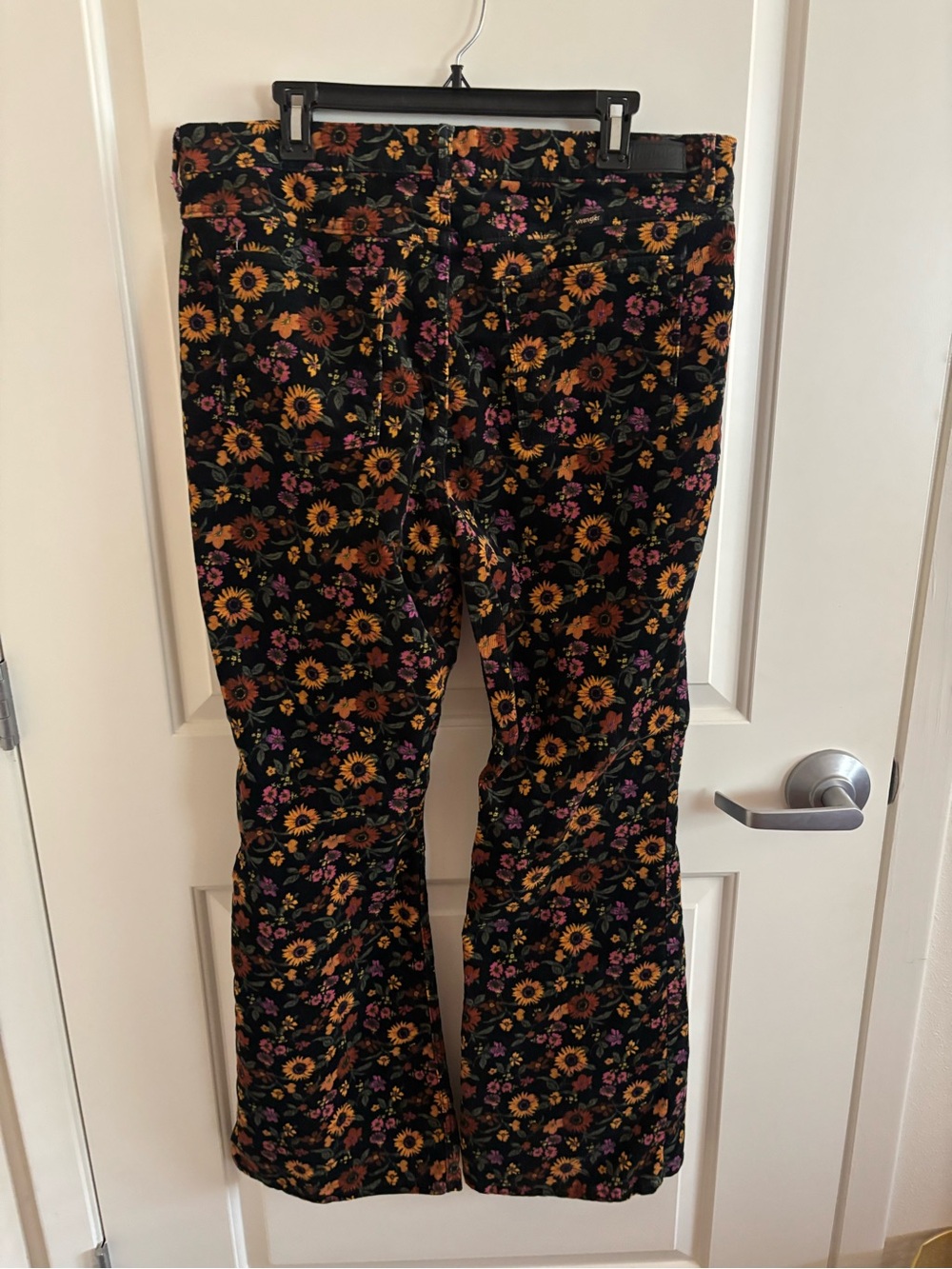 Wrangler Women's Fierce Flare Corduroy Pants, Midnight Floral, Size 18 x 32 - Picture 3 of 4